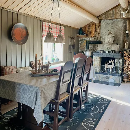 Traditional In Beautiful Mountain Setting Casa vacanze